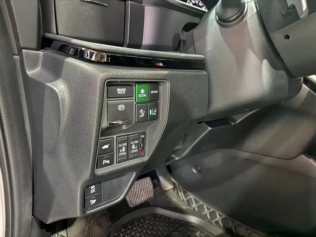 Honda Elysion 2023 из CN, фото 3