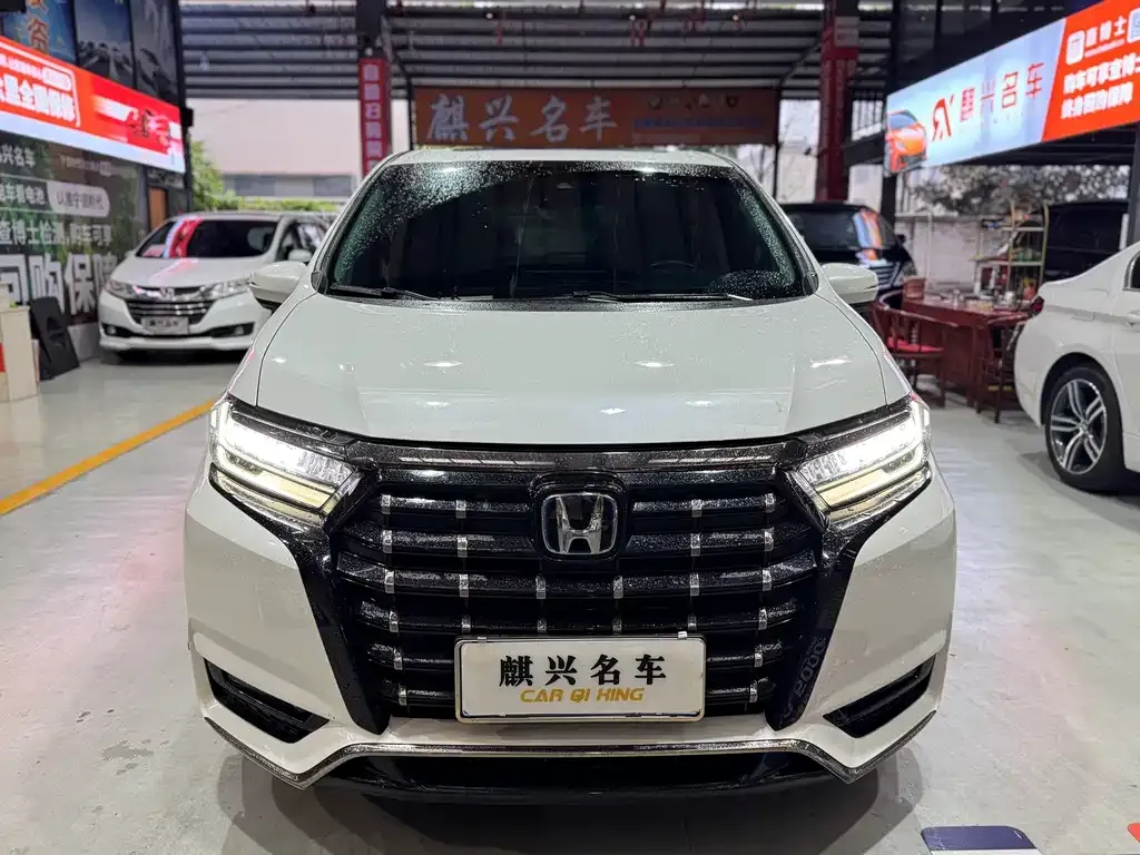 Honda Elysion 2023 из CN, фото 4