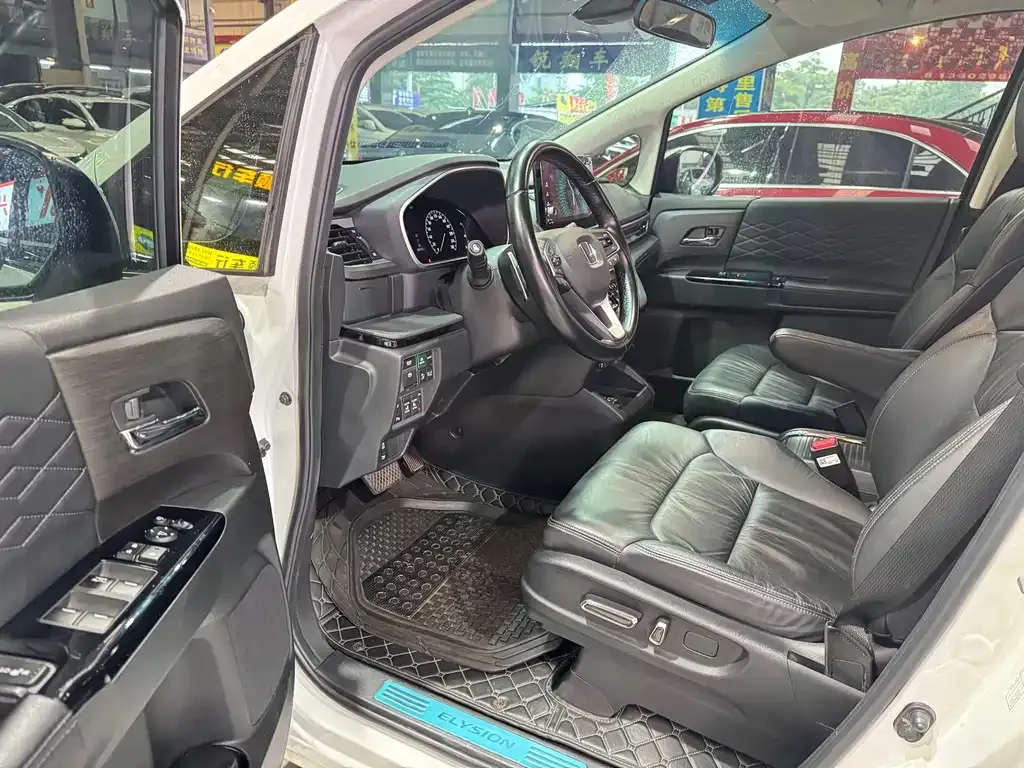 Honda Elysion 2023 из CN, фото 9