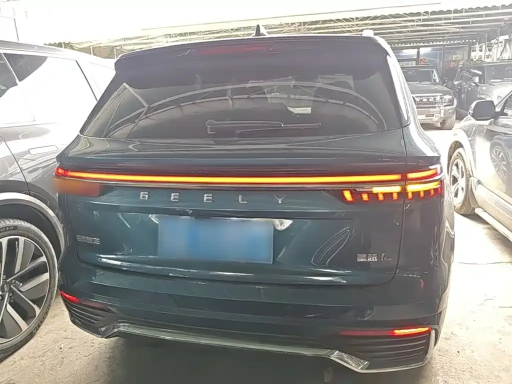 Geely Xingyue L — фото 10