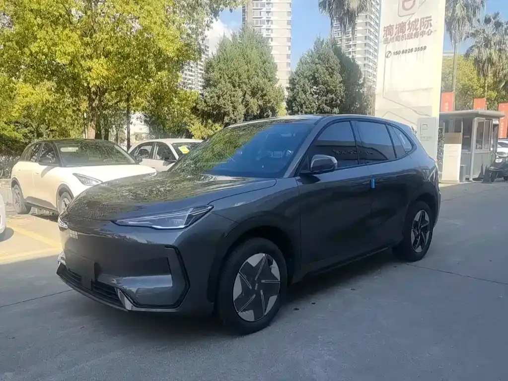 Geely Galaxy E5 — фото 1