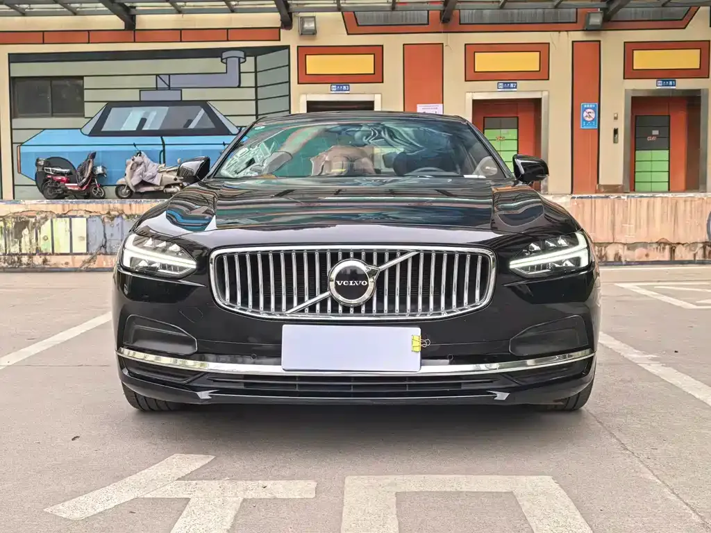 Volvo S90 — фото 4