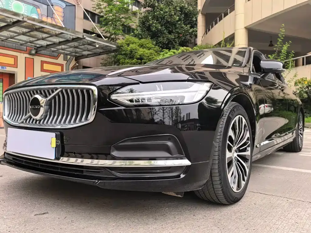 Volvo S90 — фото 7