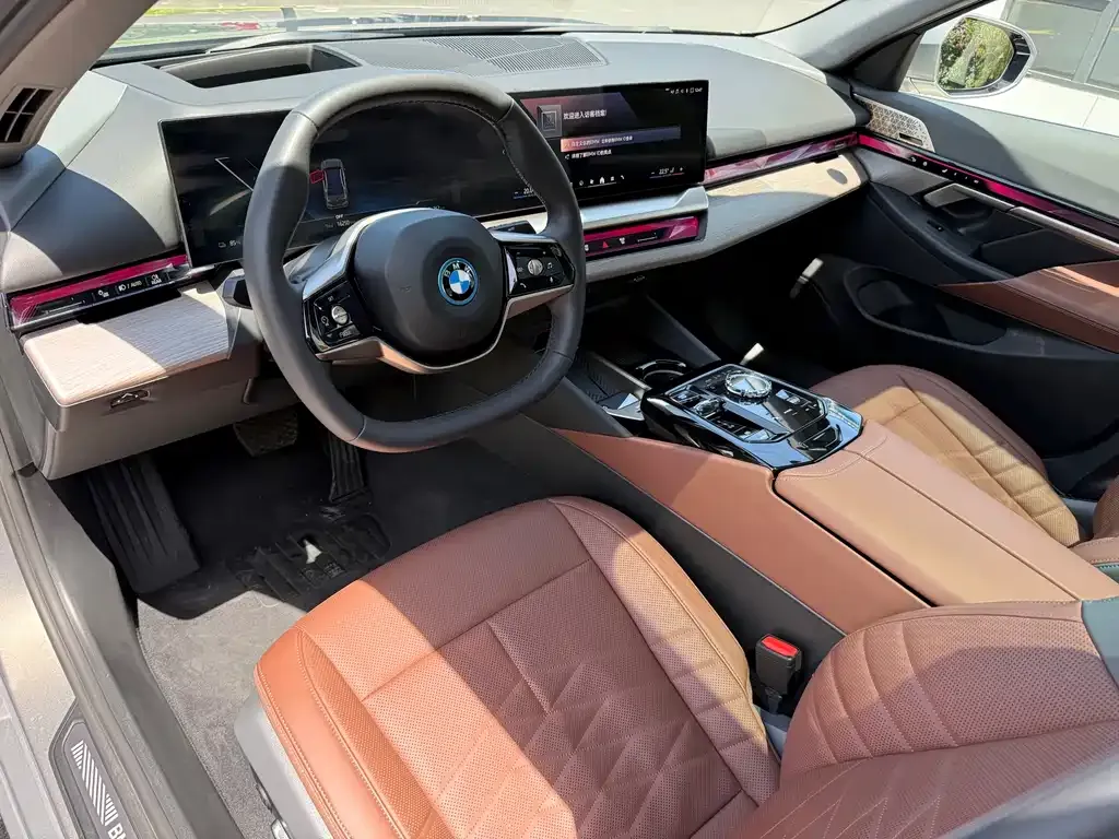 BMW i5 — фото 4