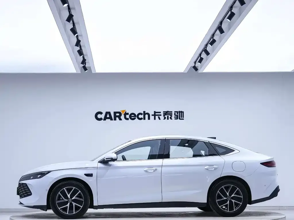 BYD Qin L — фото 10