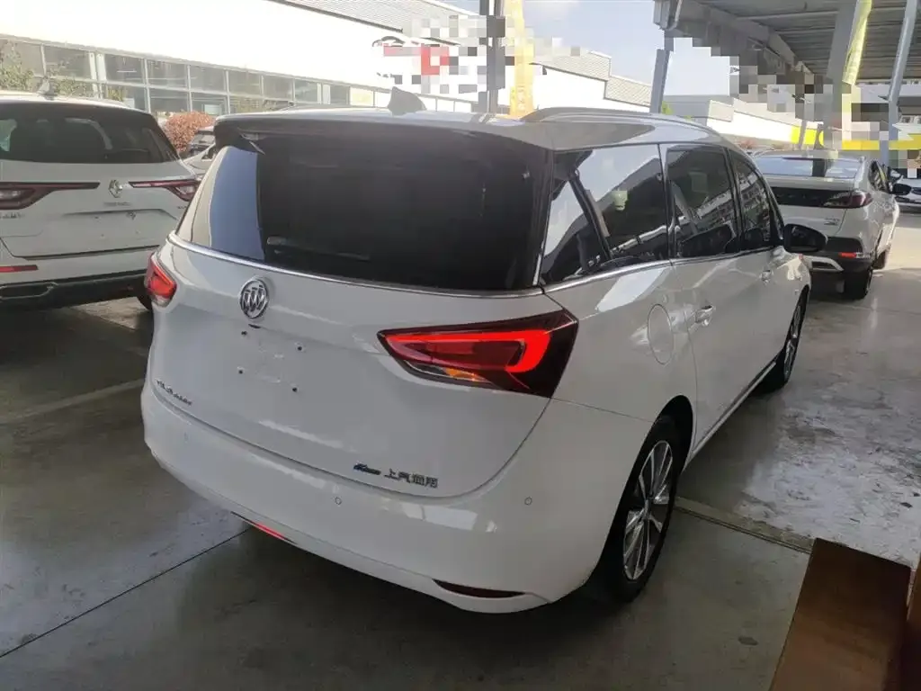 Buick GL6 2023 из CN, фото 9