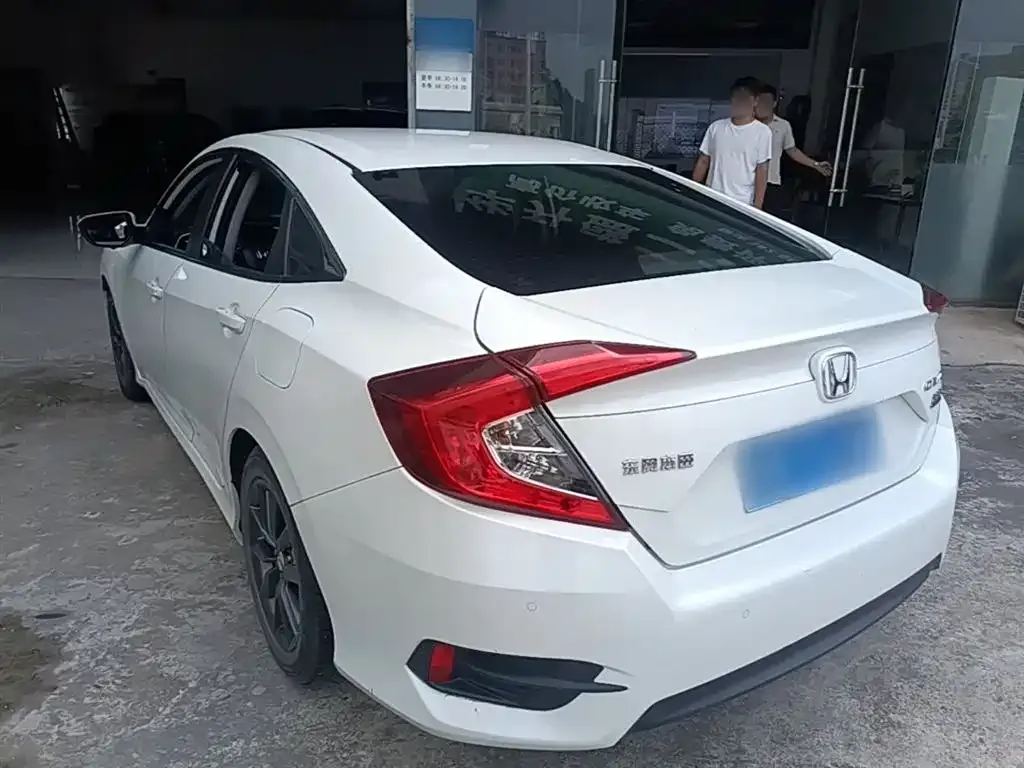 Honda Civic — фото 9