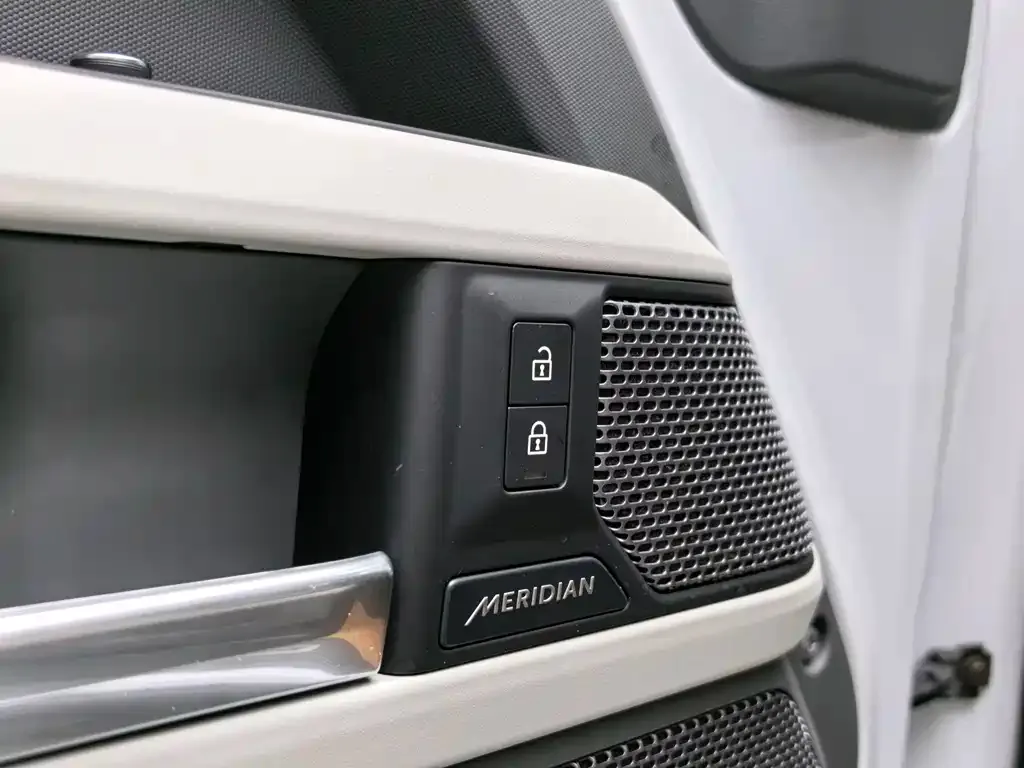 Land Rover Defender 2022 из CN, фото 3