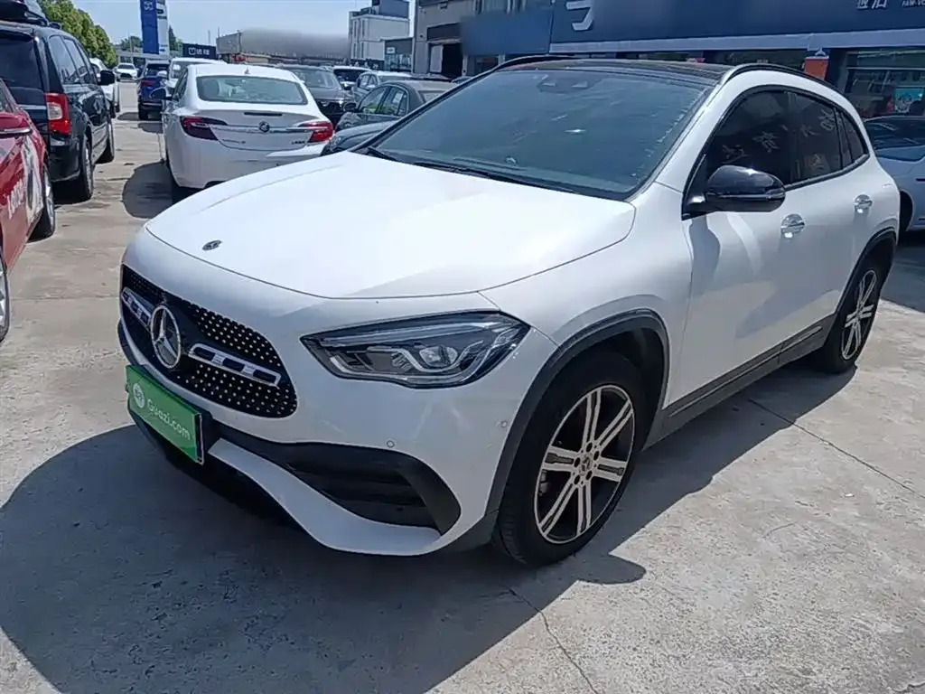 Mercedes-Benz GLA — фото 6