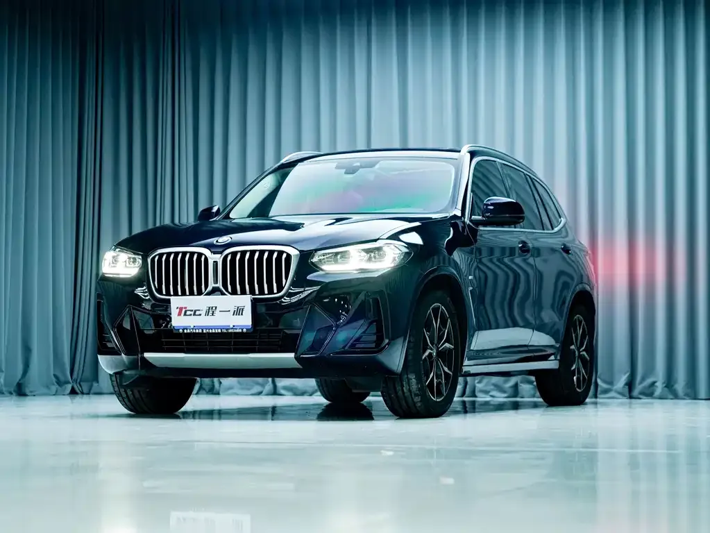 BMW X3 — фото 9