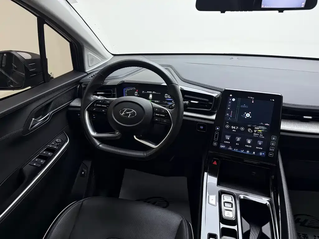 Hyundai Custo — фото 6