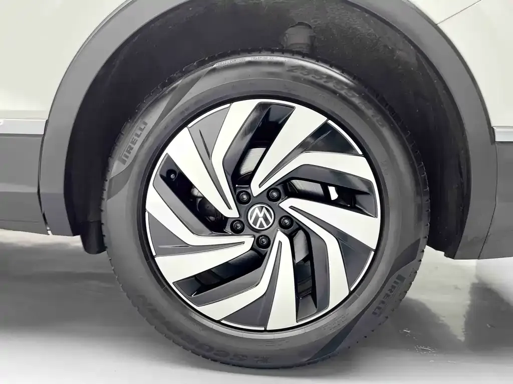 Volkswagen Tiguan L 2021 из CN, фото 8