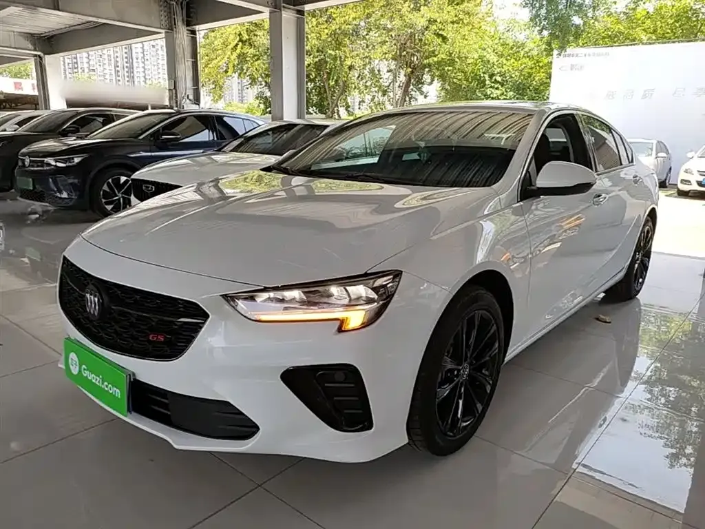 Buick Regal — фото 1