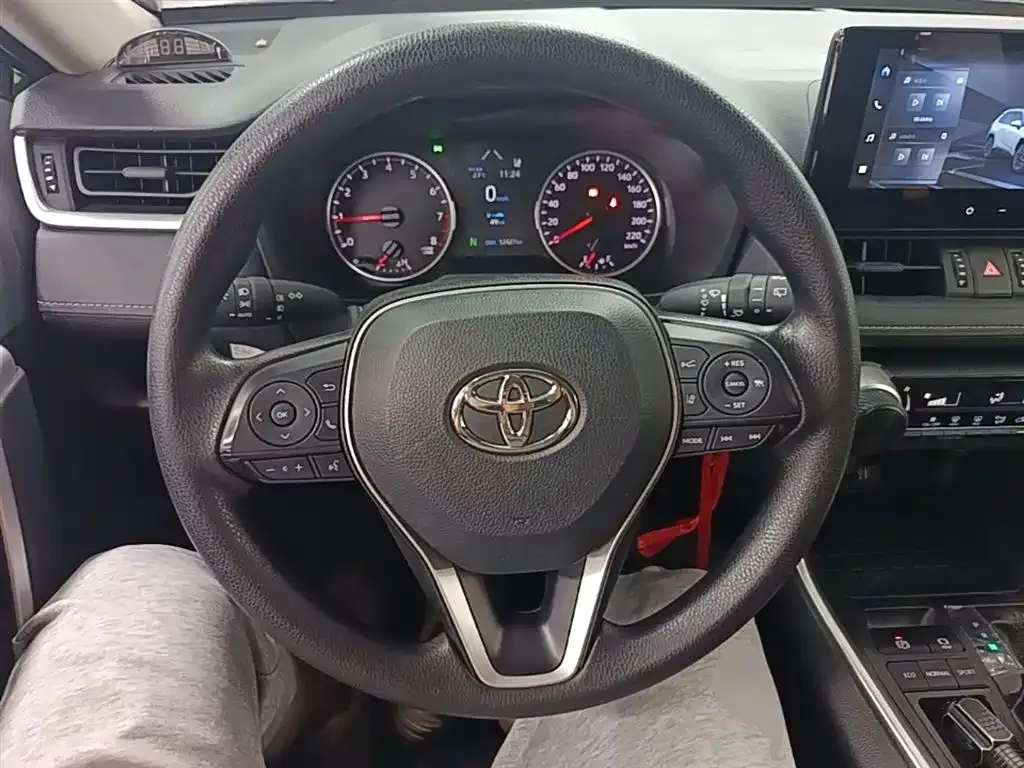 Toyota RAV4 2024 из CN, фото 10