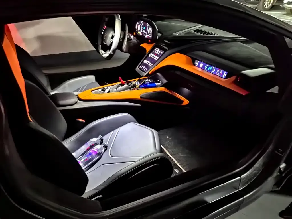 Lamborghini Revuelto 2025 из CN, фото 2