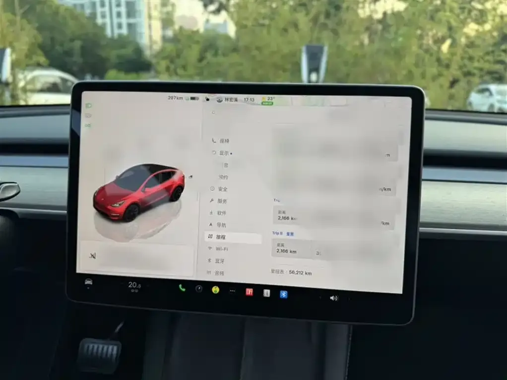 Tesla Model Y — фото 5