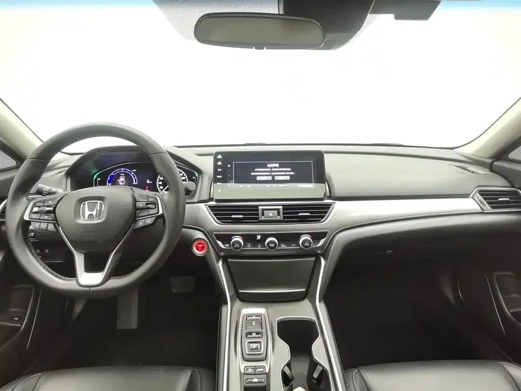 Honda Accord — фото 9
