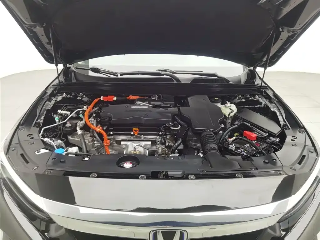 Honda Accord — фото 10