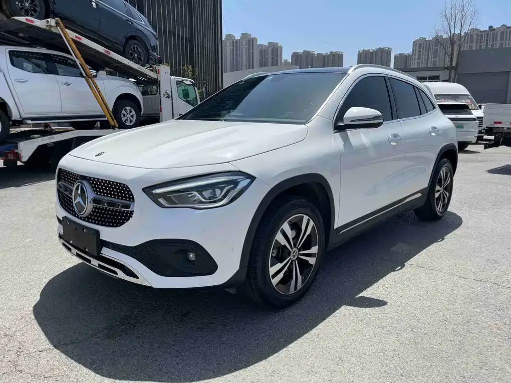 Mercedes-Benz GLA