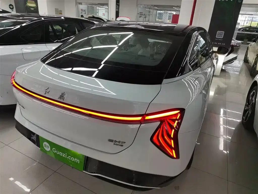 Hongqi EH7 2024 из CN, фото 3