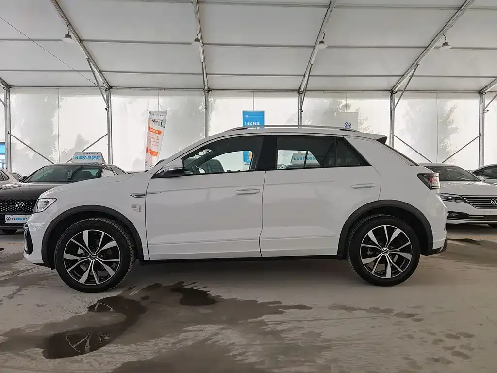 Volkswagen T-Roc — фото 2