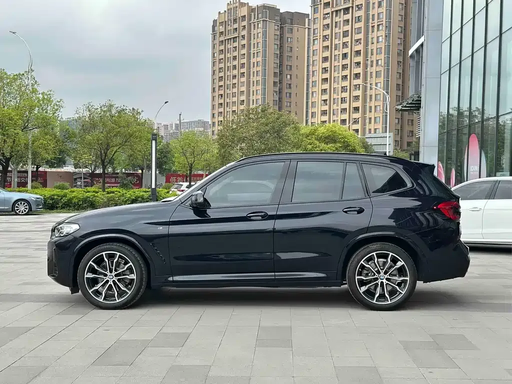 BMW X3 — фото 9