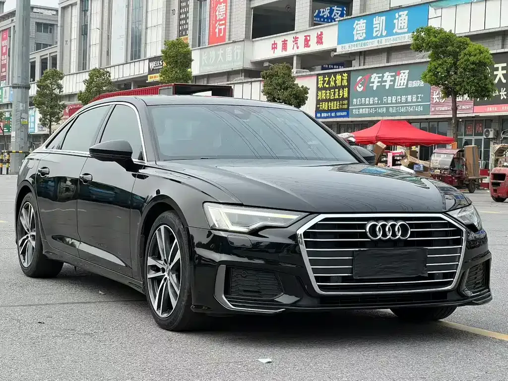 Audi A6L — фото 9