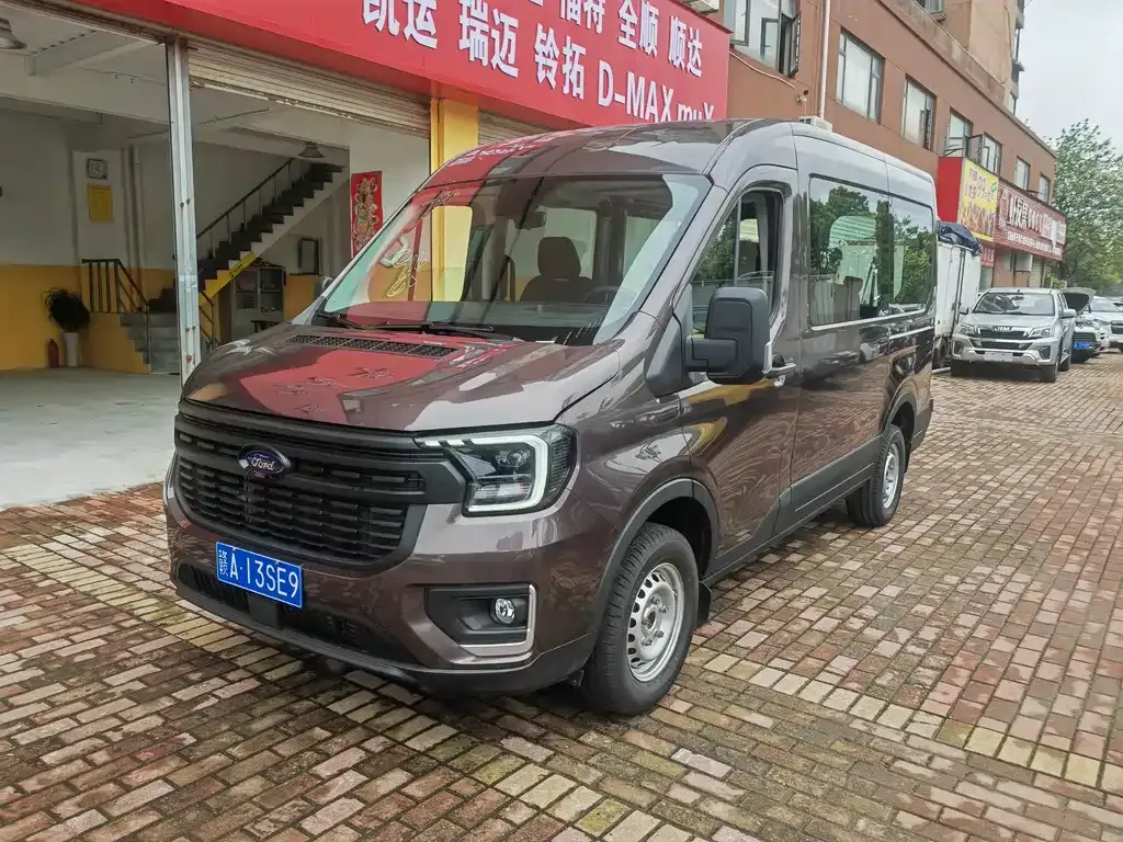 Ford Transit T8