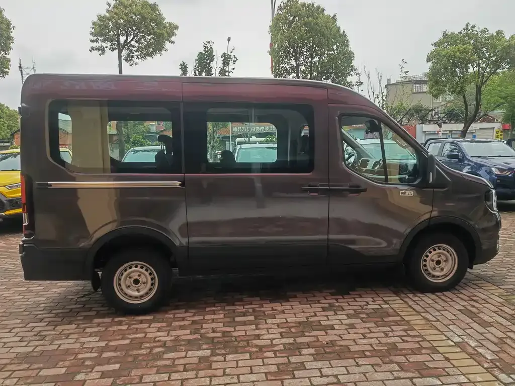 Ford Transit T8 2025 из CN, фото 8