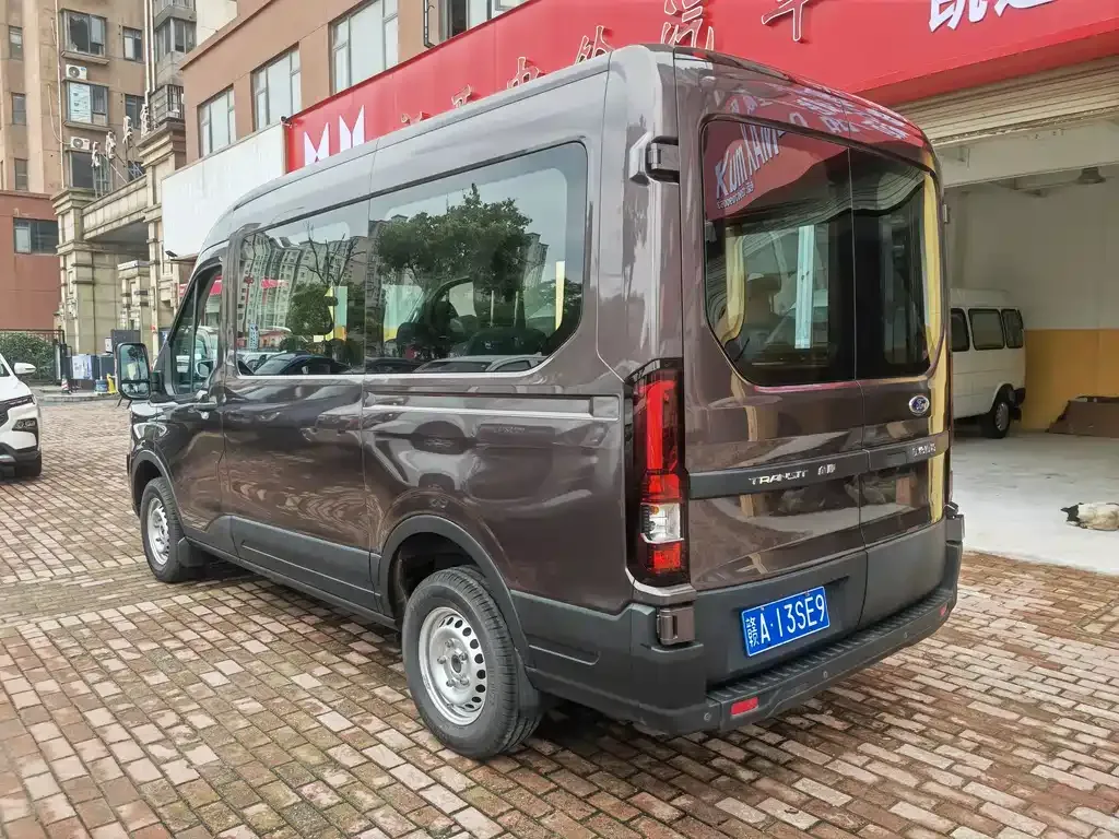 Ford Transit T8 2025 из CN, фото 4