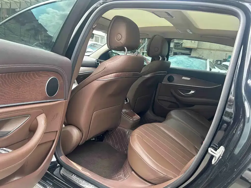 Mercedes-Benz E-Class 2022 из CN, фото 9