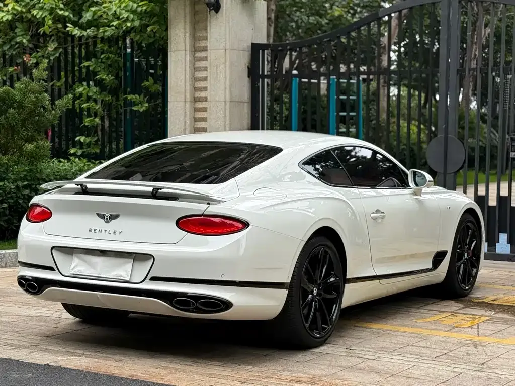Bentley Continental — фото 6