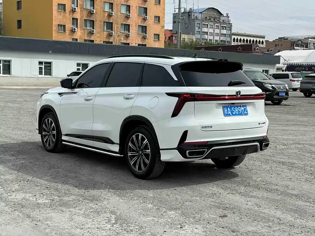 Changan CS75PLUS — фото 9