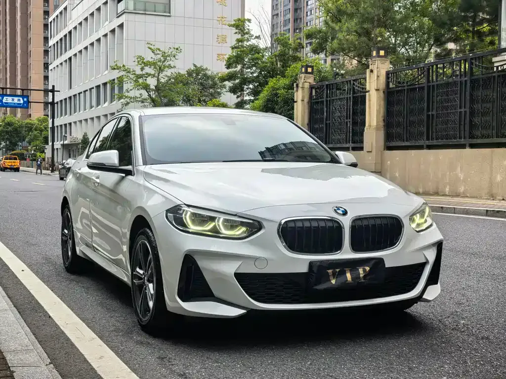 BMW 1 Series 2021 из CN, фото 8
