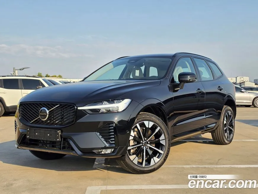 Volvo XC60 — фото 1