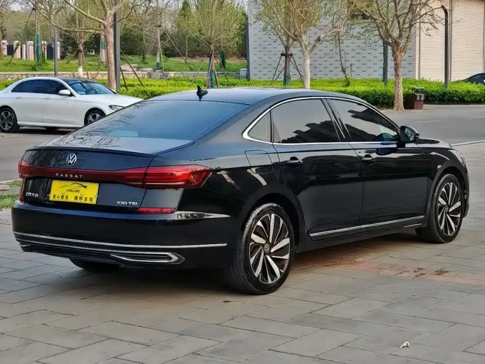 Volkswagen Passat — фото 5