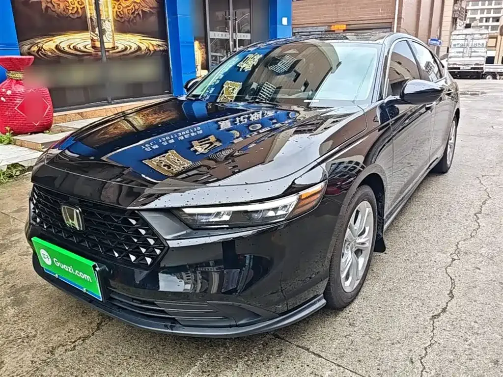 Honda Accord — фото 10