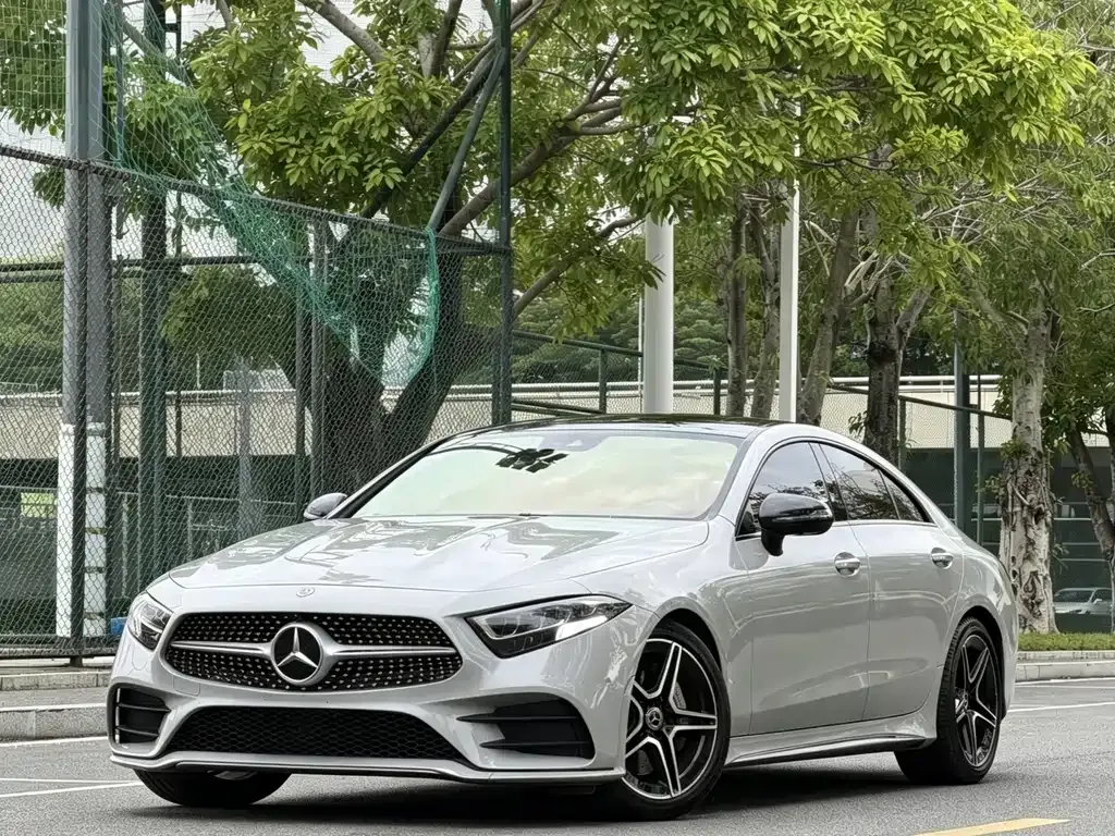 Mercedes-Benz CLS — фото 1