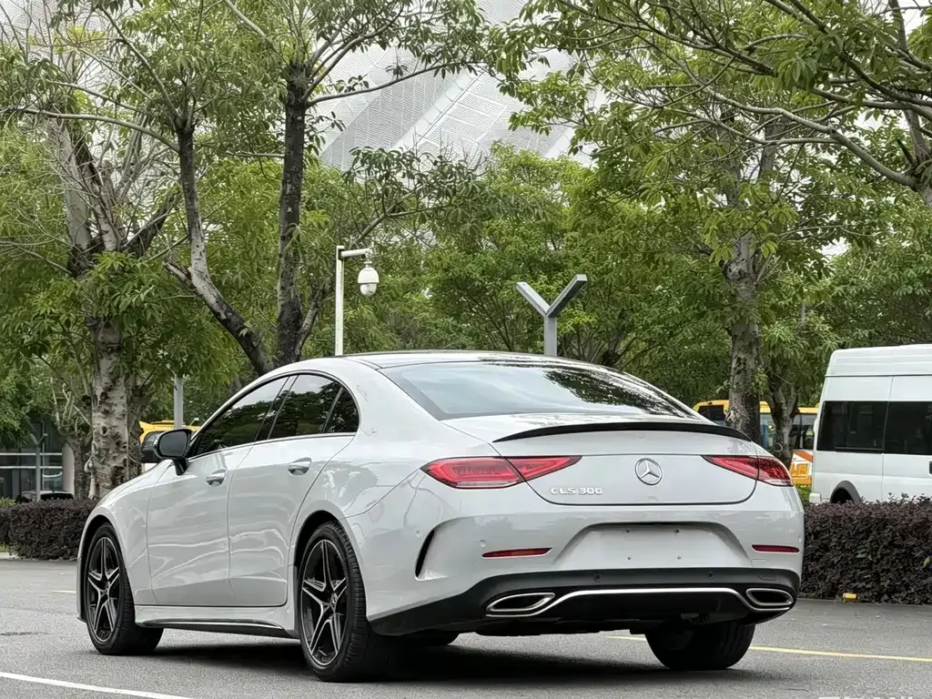 Mercedes-Benz CLS — фото 6