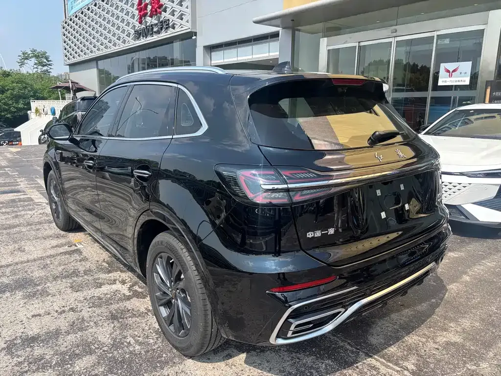 Hongqi HS5 — фото 10