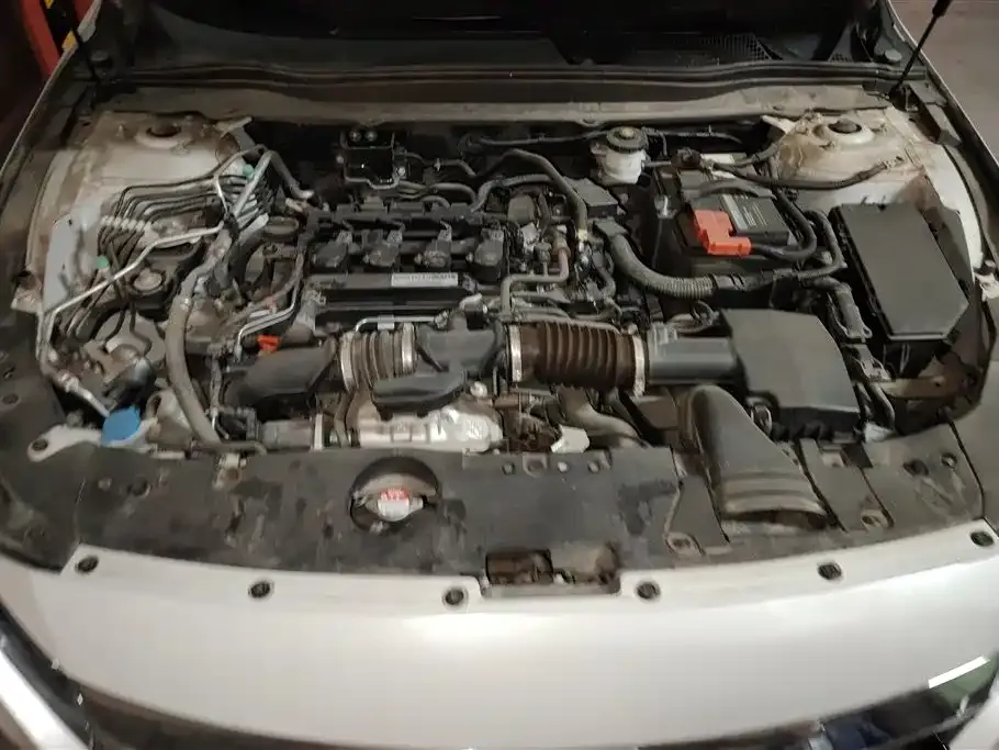 Honda Accord — фото 6