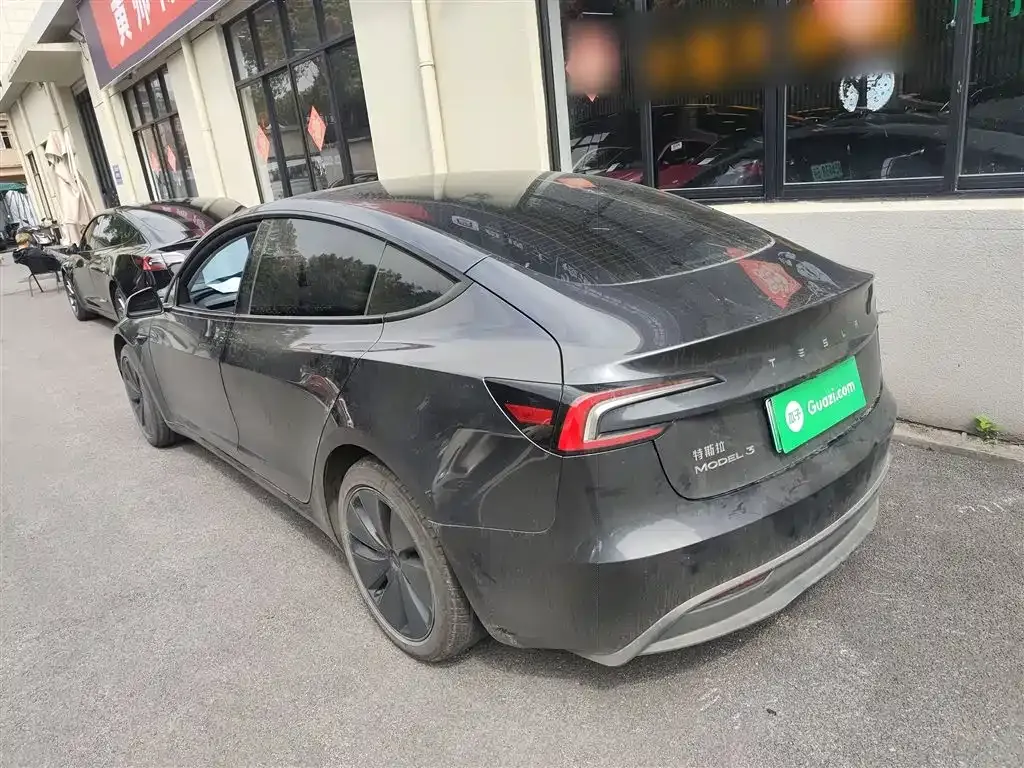 Tesla Model 3 — фото 5