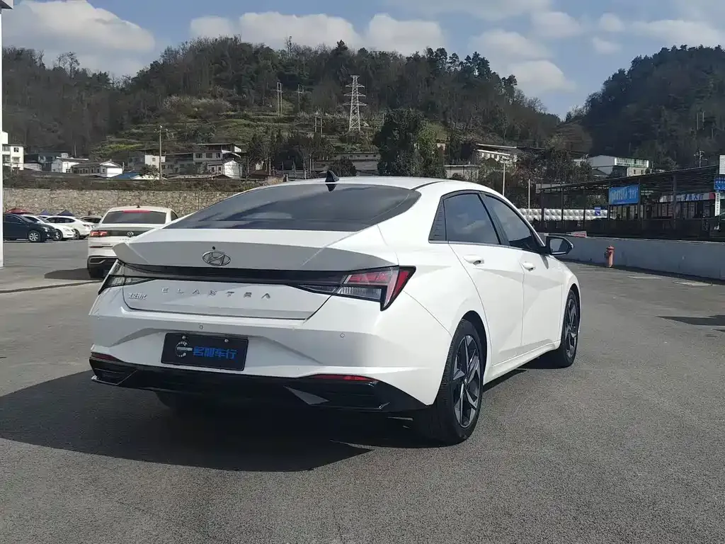 Hyundai Elantra 2022 из CN, фото 6