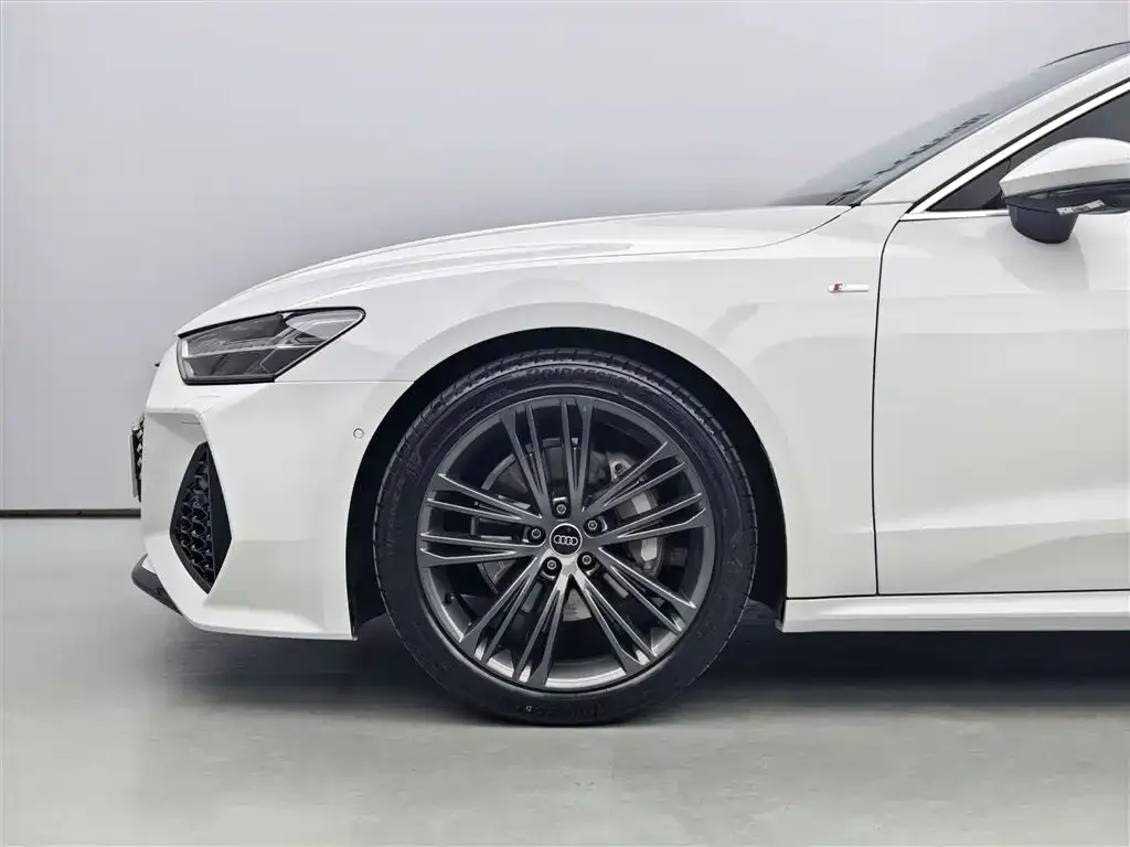 Audi A7 — фото 7
