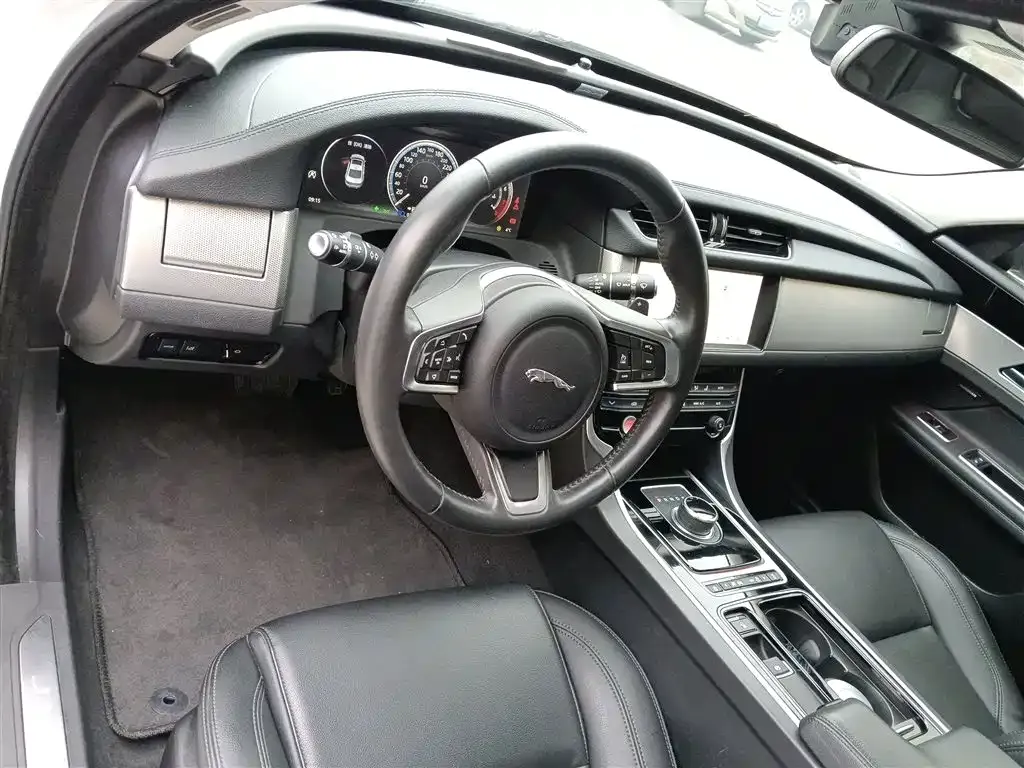 Jaguar XFL 2021 из CN, фото 5