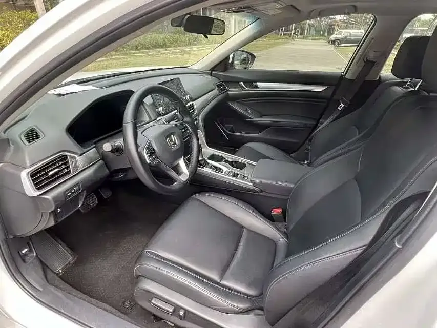 Honda Accord — фото 3