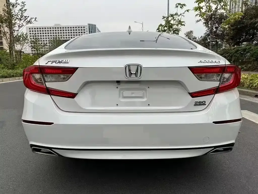Honda Accord — фото 4