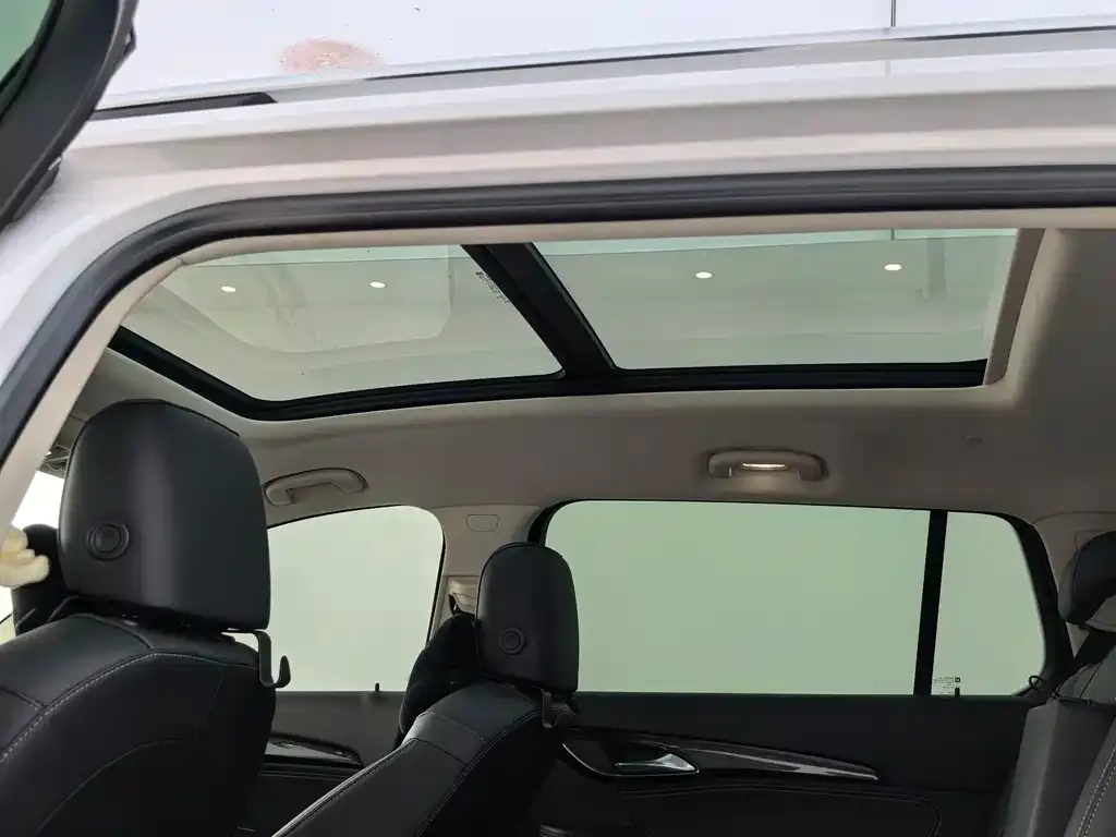 Buick Envision Plus — фото 3