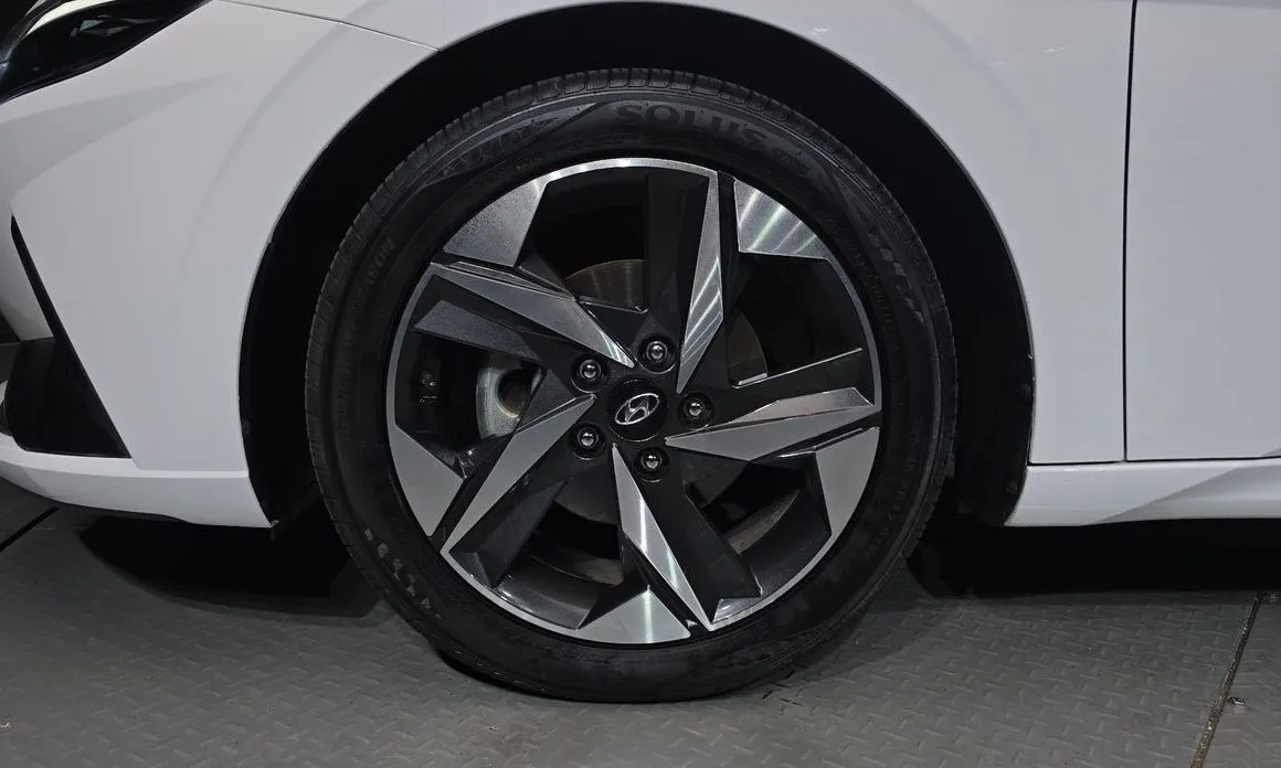 Hyundai AVANTE — фото 6