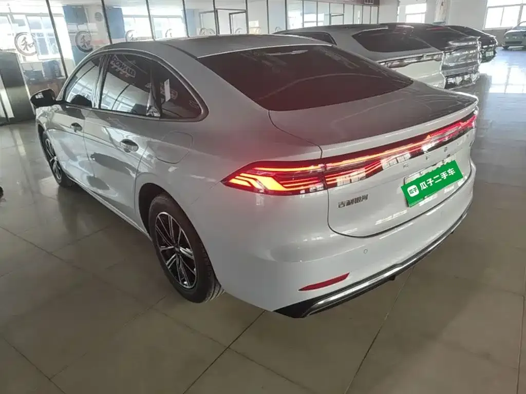 Geely Galaxy A7 — фото 8